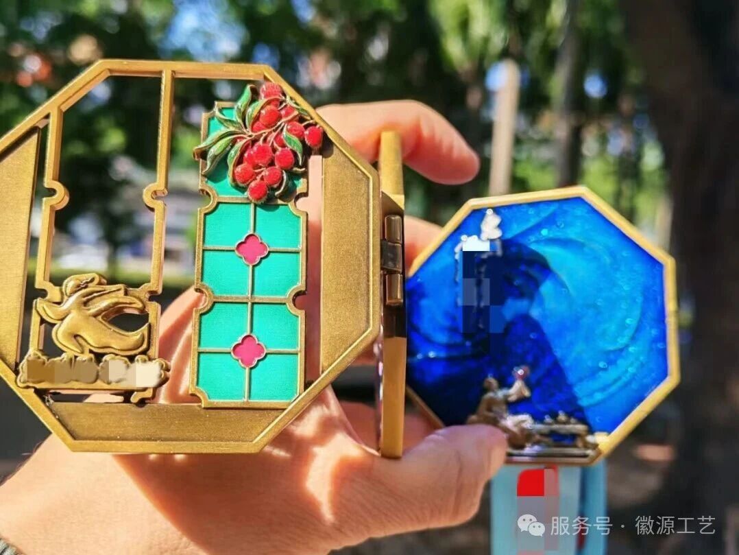 告别单调！三折叠工艺奖牌，怎么折，都有面儿~让荣誉更有仪式感