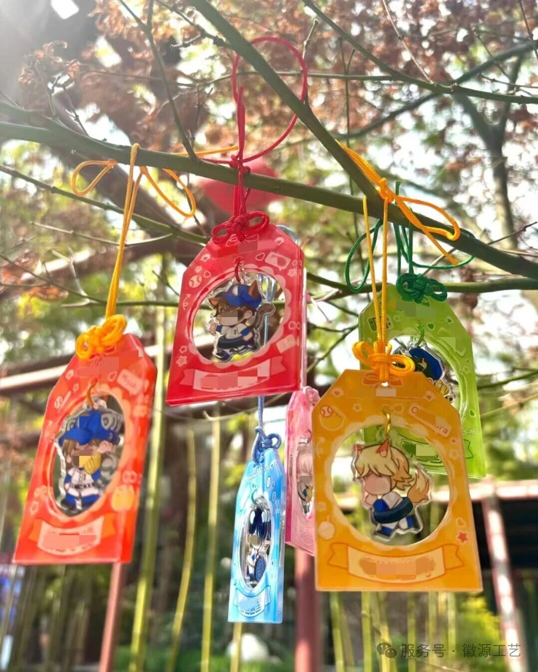 爆火的亚克力御守:把祈福做成随身携带的潮玩